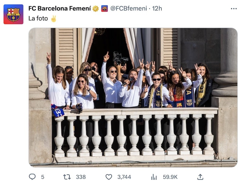 Barcelona Yemeni celebrate the 2023 Champions League on a balcony