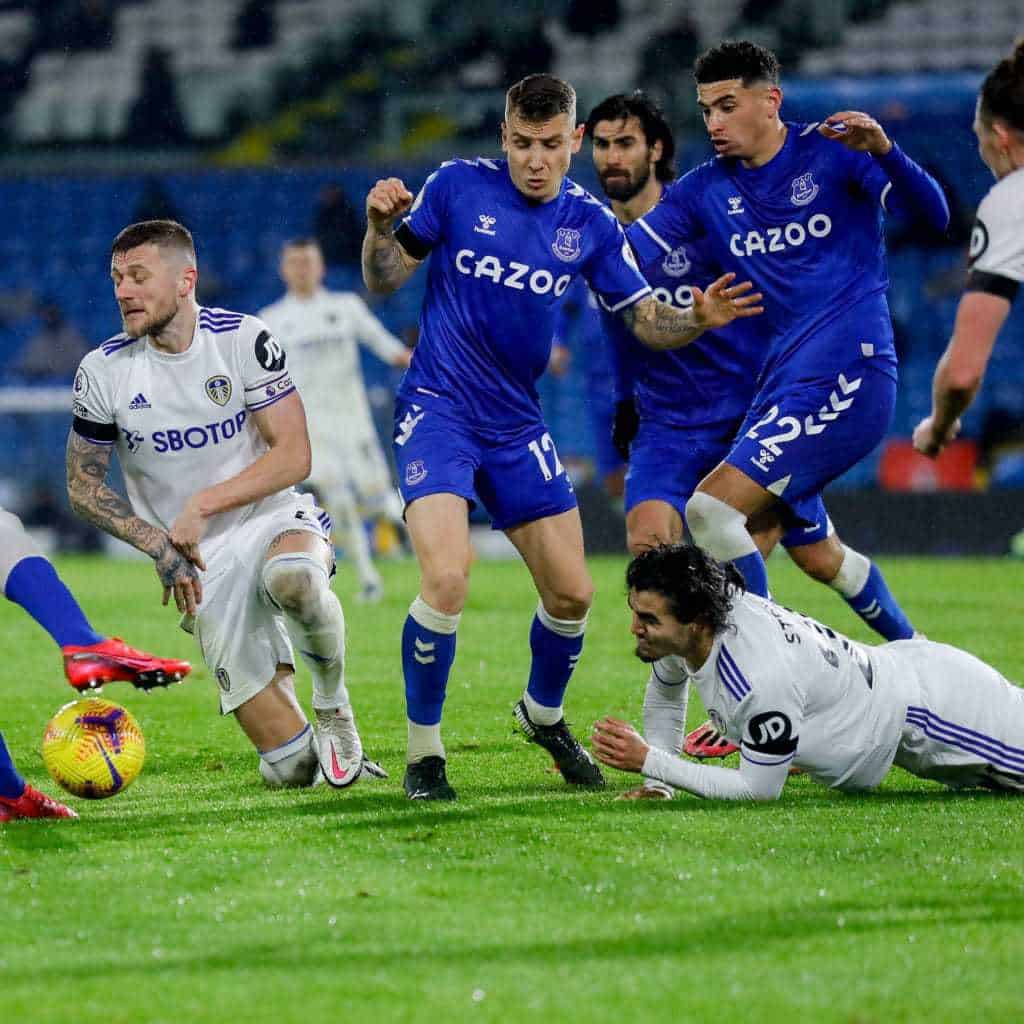 Leeds United 12 Everton Whirling • The Square Ball