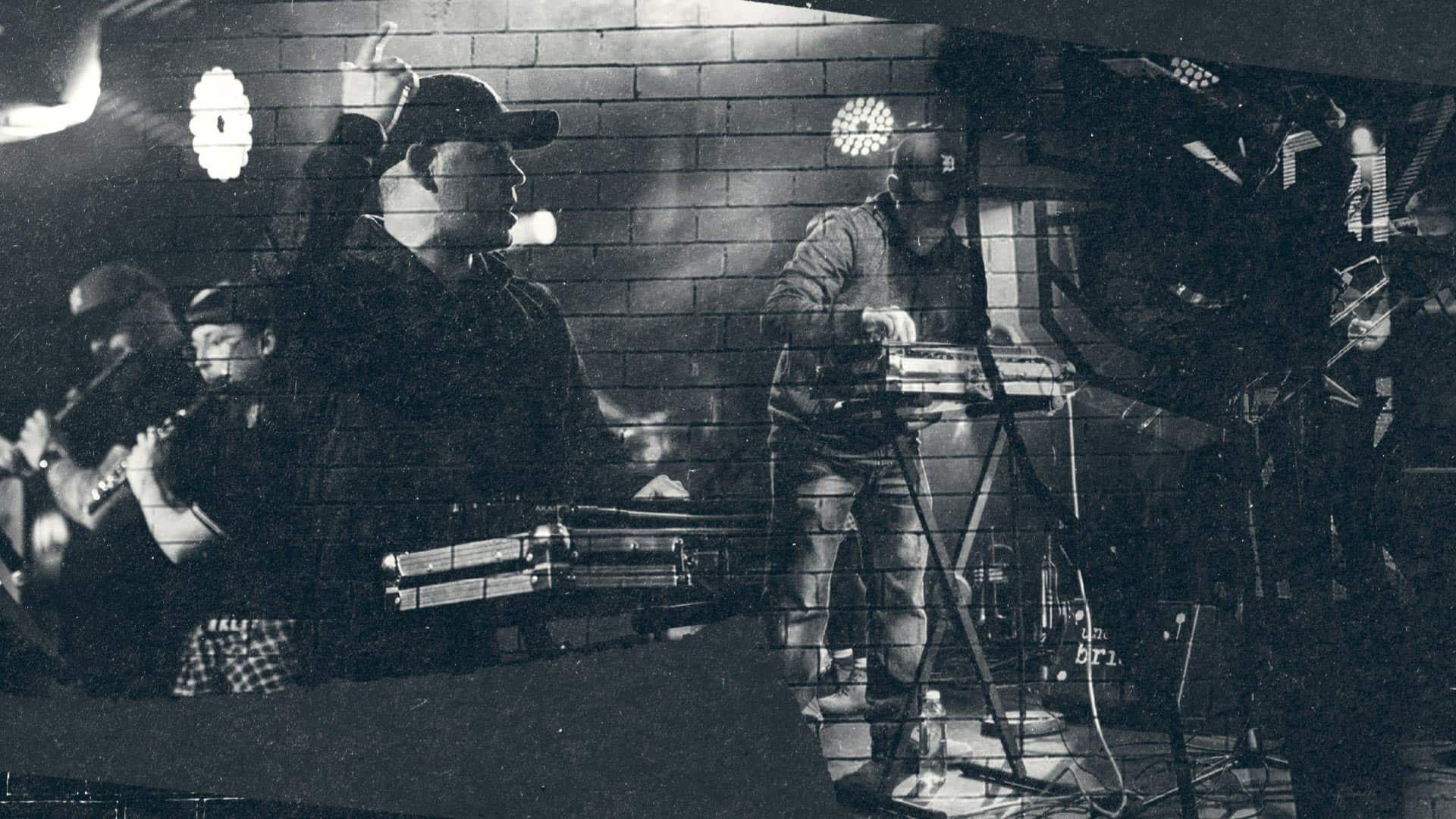 Rob Mitchell of Abstract Orchestra playing a gig of MF DOOM's music