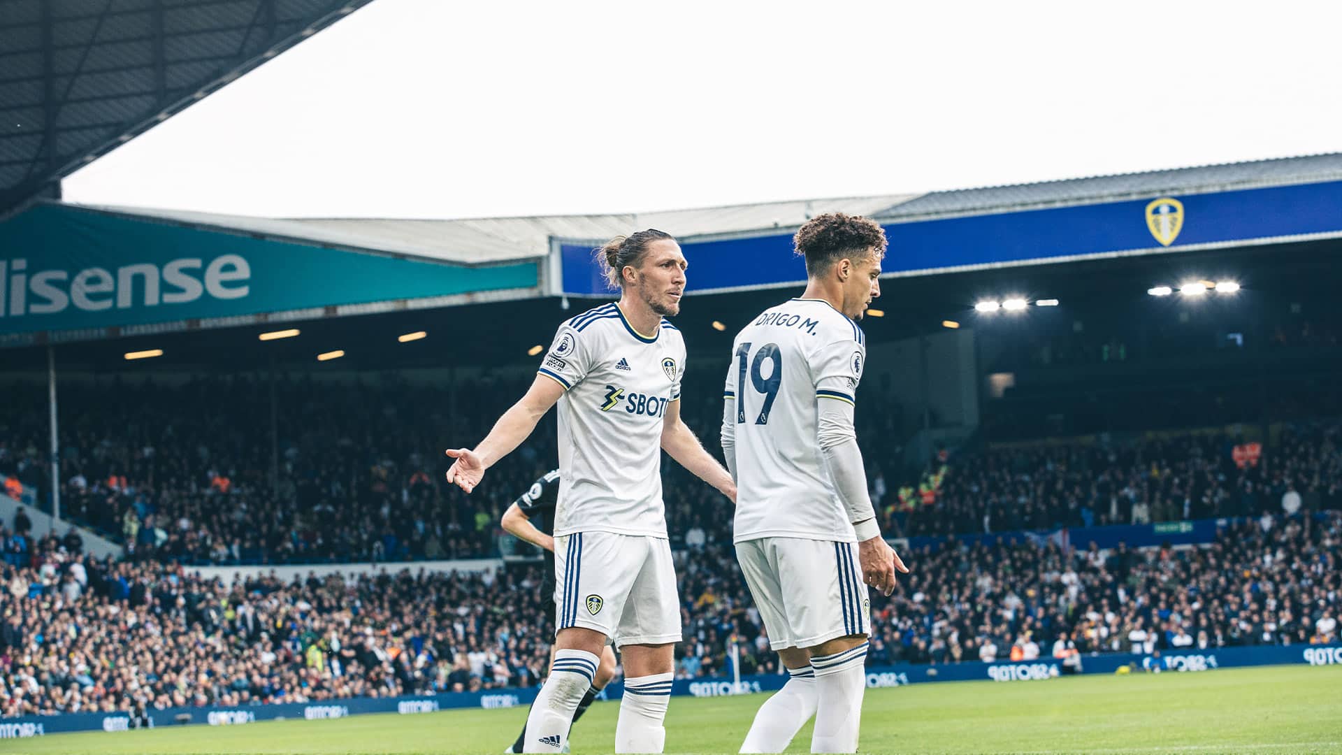 Luke Ayling moaning at Rodrigo after Fulham's first goal at Elland Road in October 2022