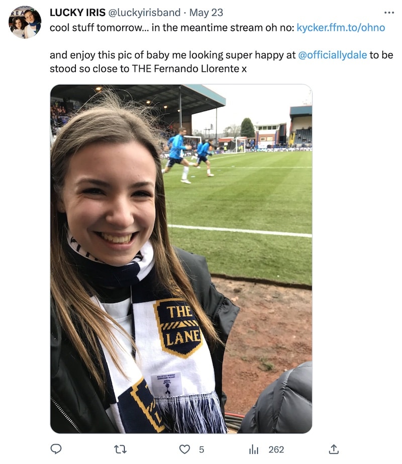 A tweet by Lucky Iris depicting Maeve Florsheim watching Spurs play away at Rochdale