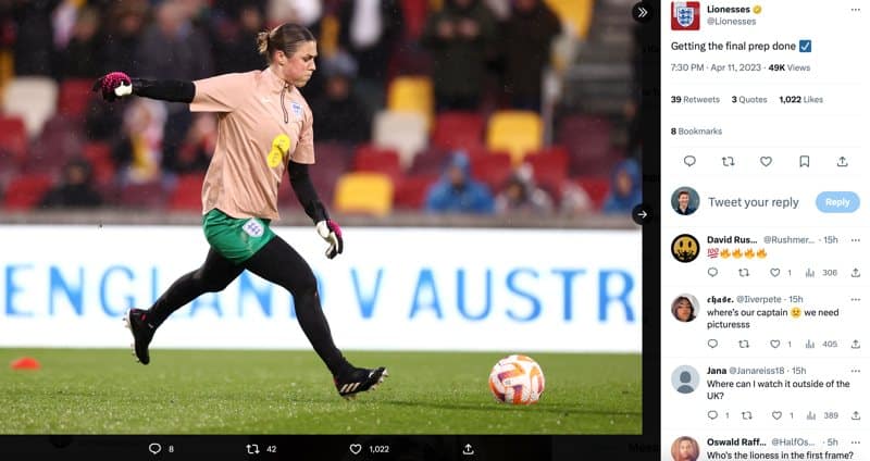 England keeper Mary Earps in one of those terrible warmup tops, kicking a ball