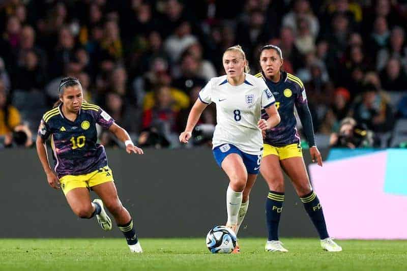 Georgia Stanway on the ball against Colombia