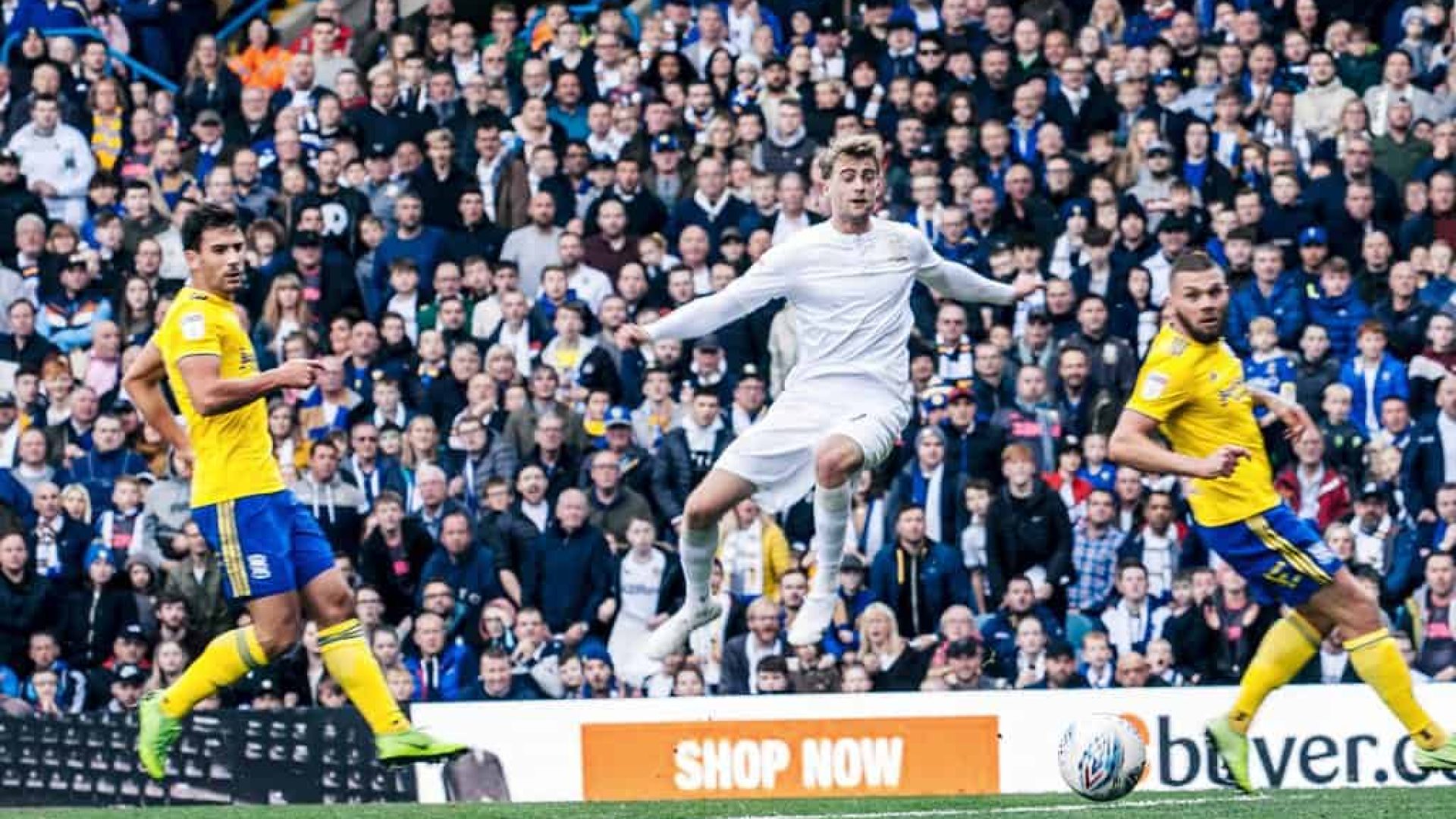 Patrick-Bamford-Leeds-United-Lee-Brown-The-Square-Ball.jpg